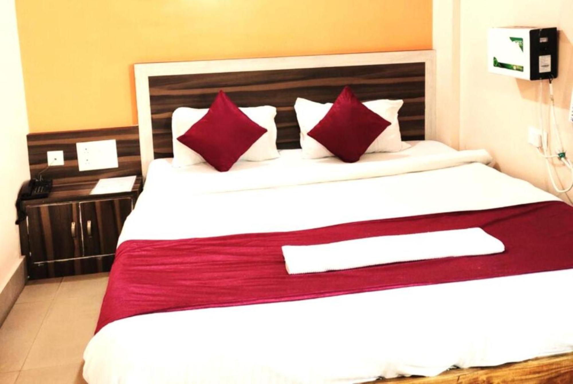 Hotel Krishna Residency Puri Near Sea Beach Best Choice Of Travellers By Morservices Buitenkant foto